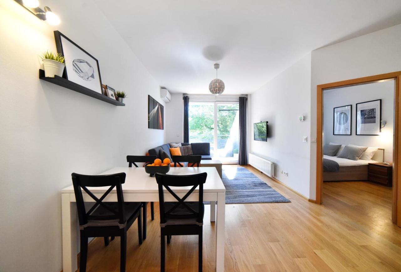 Block Apartment Park With Private Garage Parking Zagreb Bagian luar foto