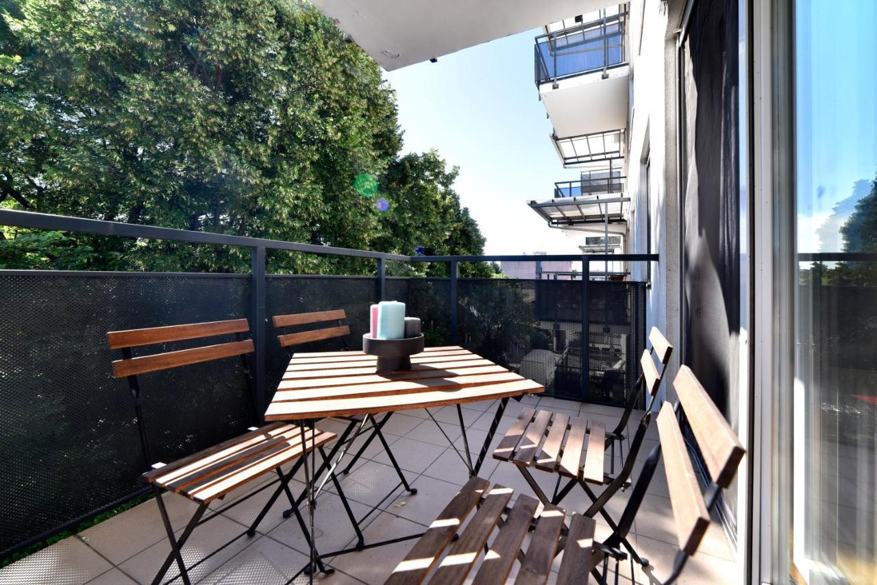 Block Apartment Park With Private Garage Parking Zagreb Bagian luar foto