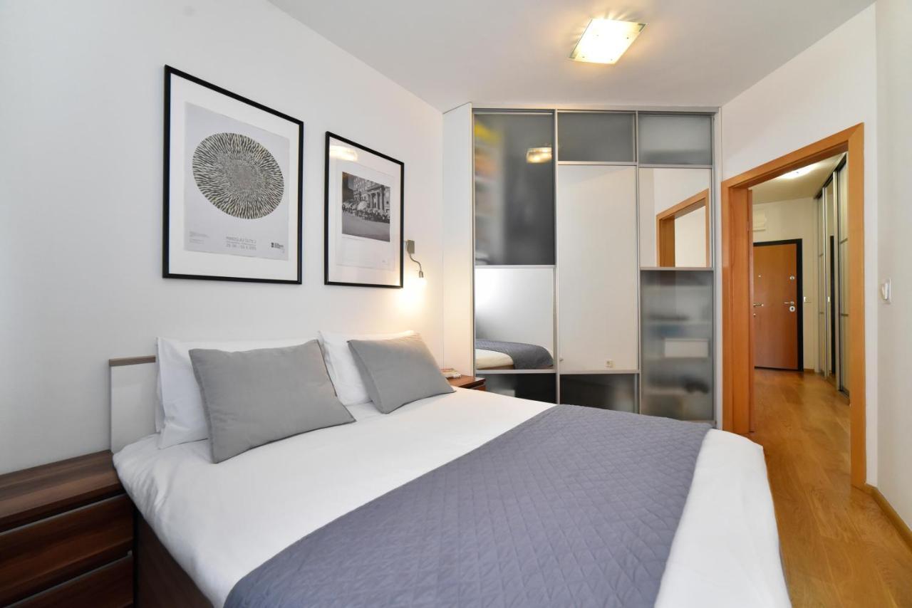 Block Apartment Park With Private Garage Parking Zagreb Bagian luar foto